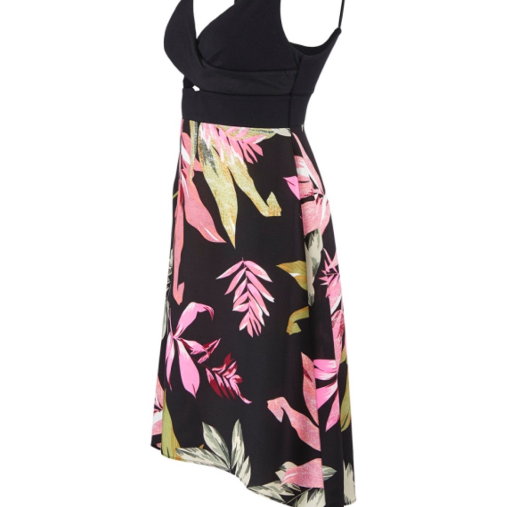 NWOT CAbi Beach Club Dress - Picture 3 of 9
